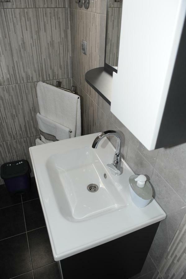 Apartment Odak Бродарика Екстериор снимка