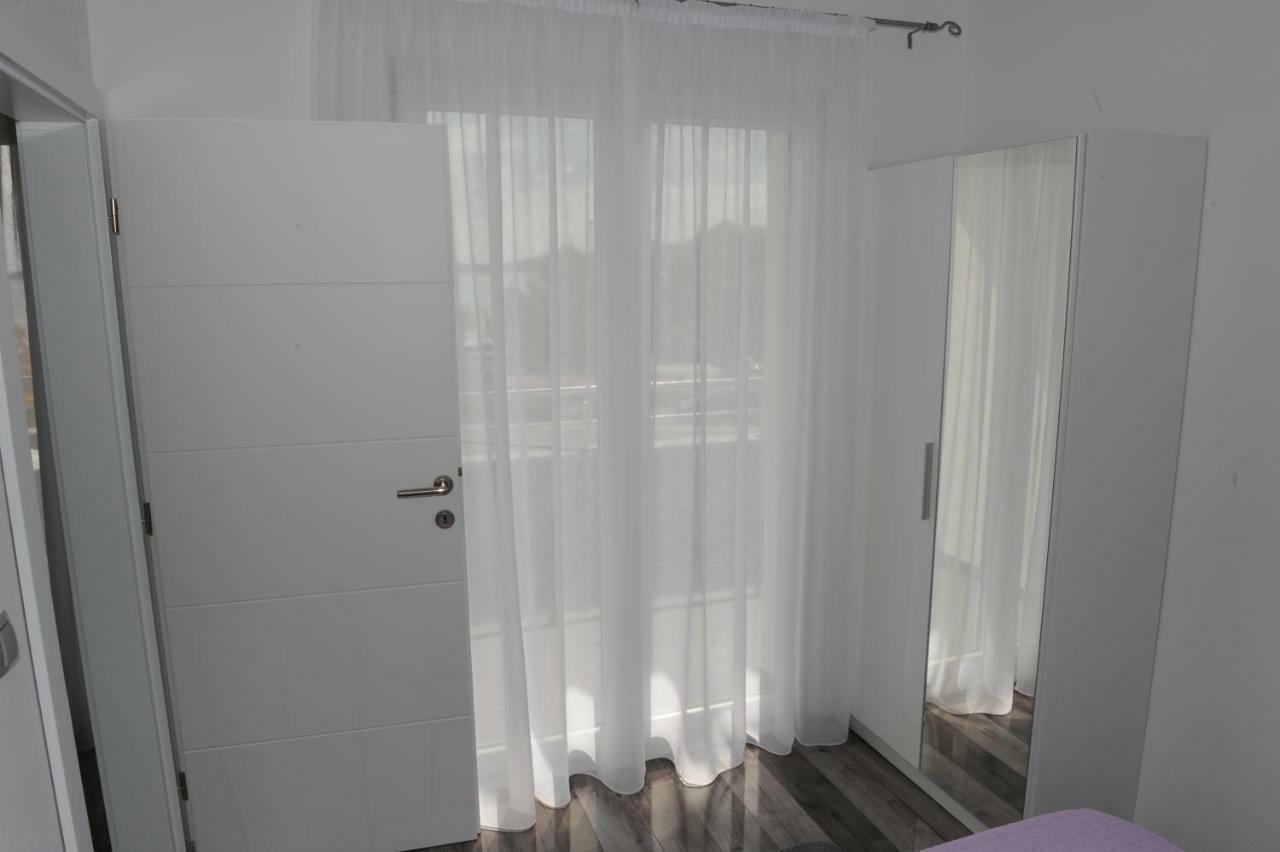 Apartment Odak Бродарика Екстериор снимка